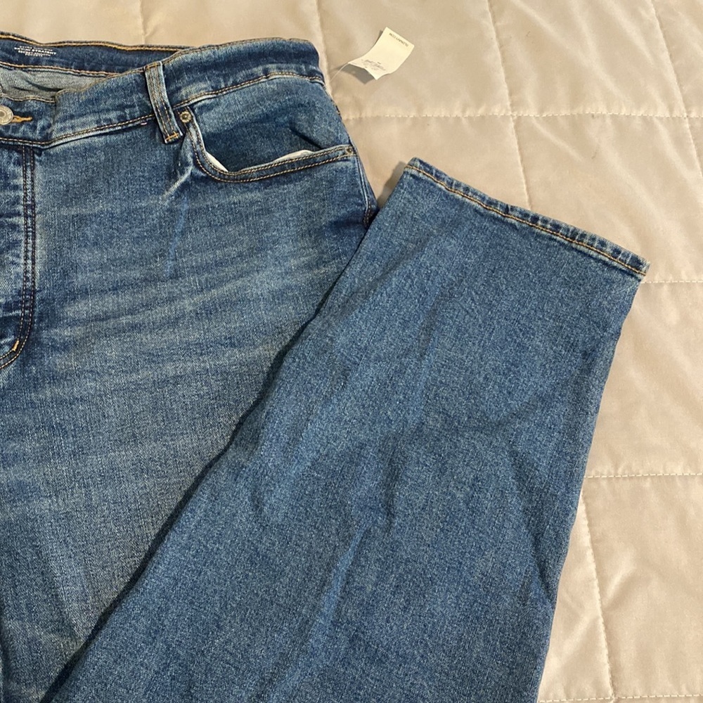 Old Navy Extra High Rise Ski Hi Straight Button Fly Secret Smooth Pockets Jeans - Picture 3 of 9